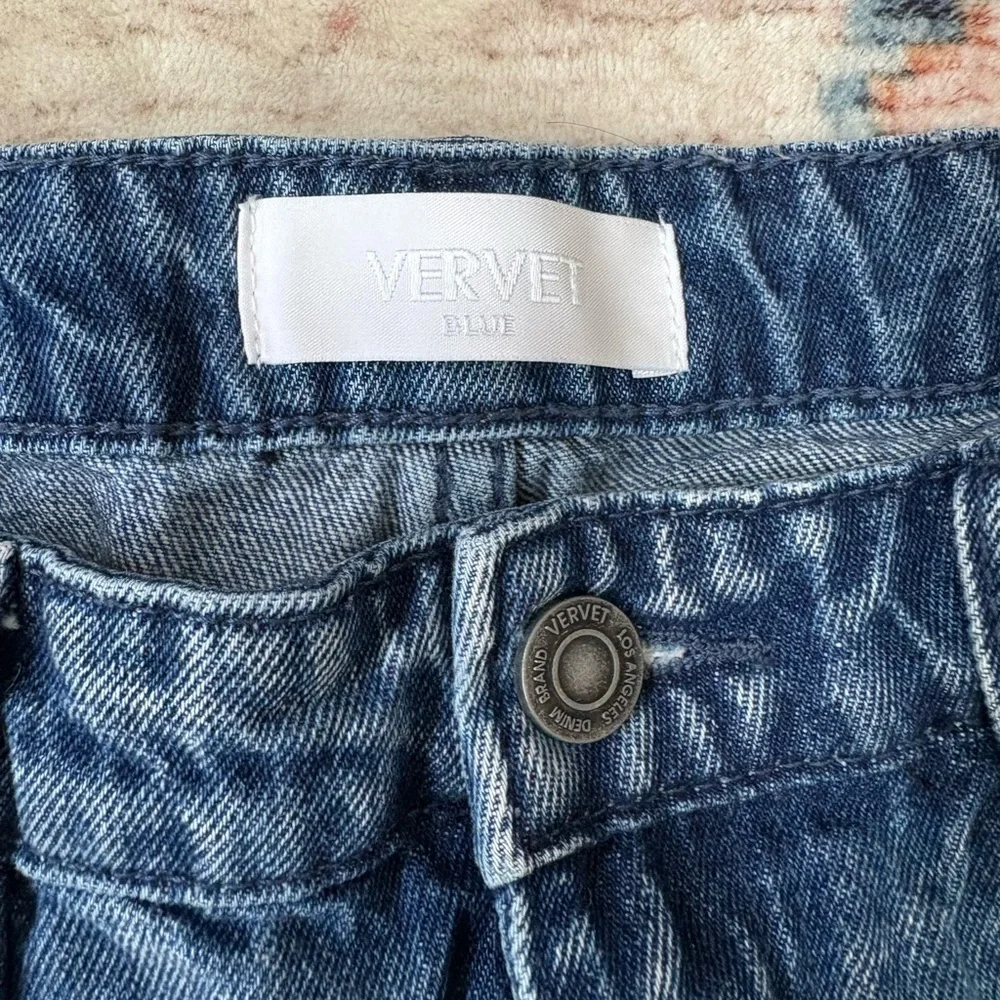 Vervet jeans distressed